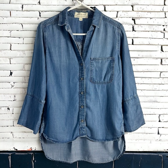 Anthropologie Tops - Anthropologie Cloth & Stone Lyocell Chambray Button Down Shirt
